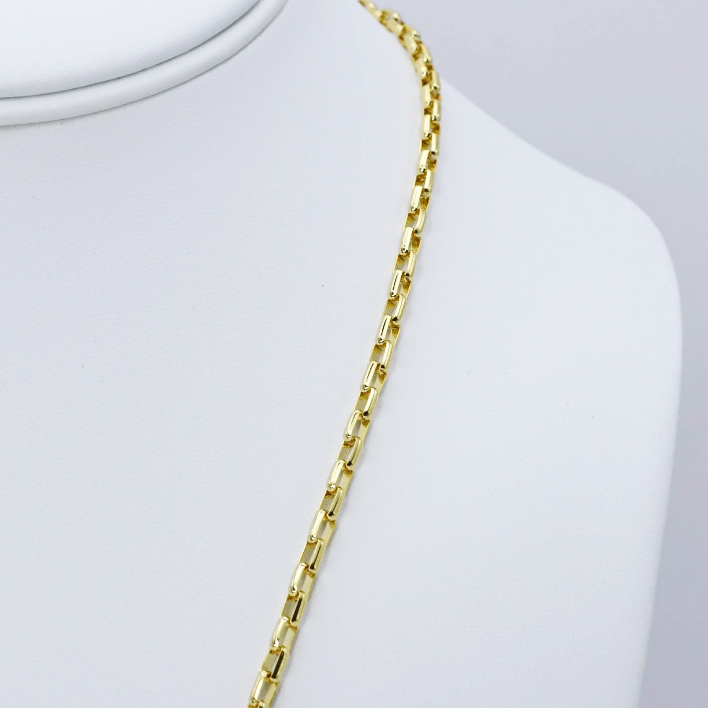 Trace Chain Necklace J21