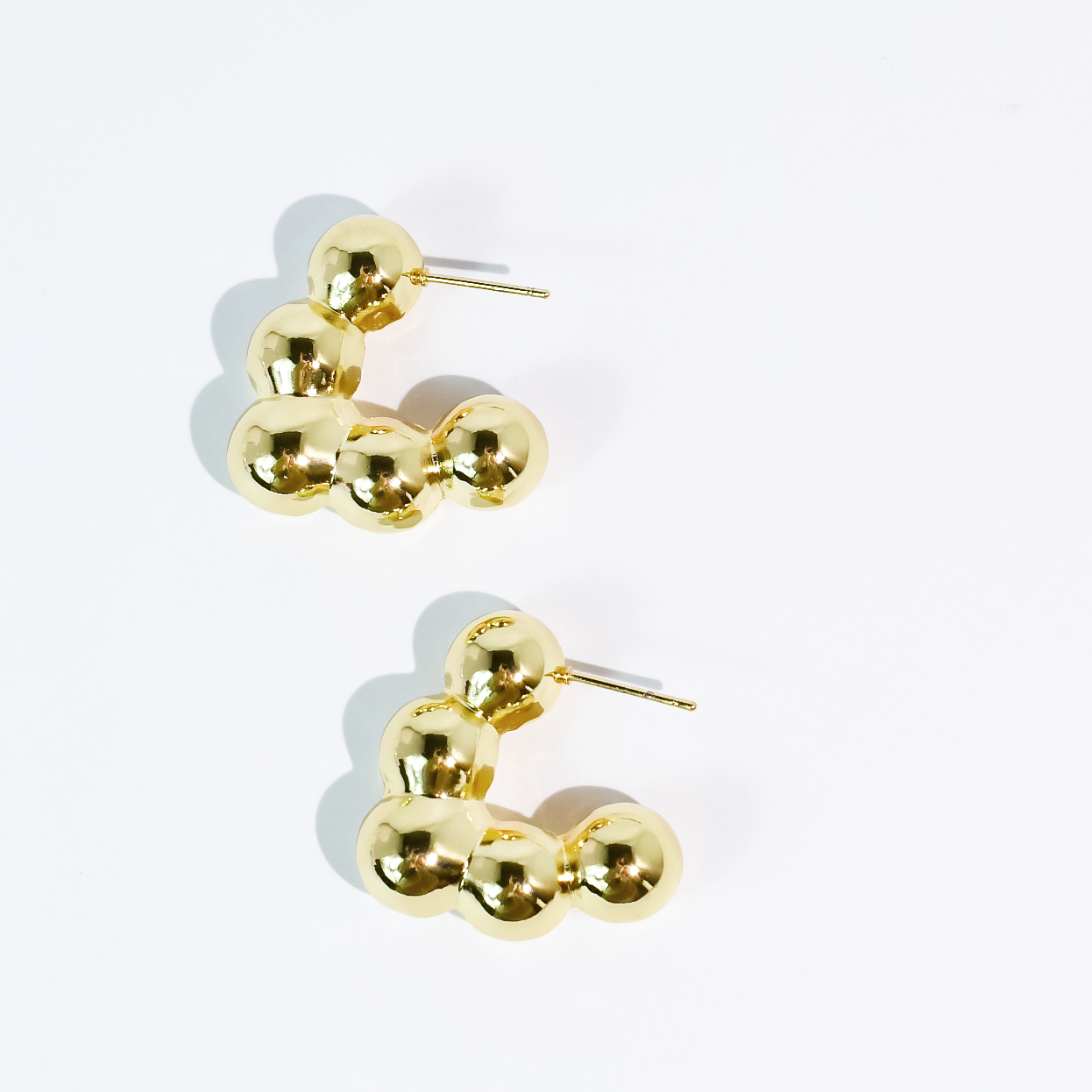 Bubble in V Hoop Gold K1