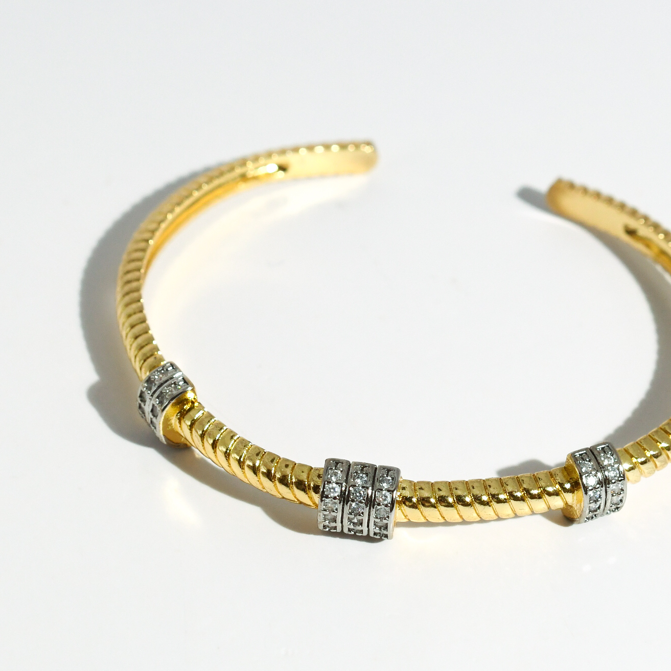 Modern bangle bracelet, Stylish minimalist bracelet, Sleek contemporary bangle, Polished chic bracelet, Clean modern bangle, Elegant simple bracelet, Smooth stylish bangle, Classic modern bracelet, Trendy sleek bangle, Refined minimalist bracelet, Contemporary chic bangle, Versatile modern bracelet