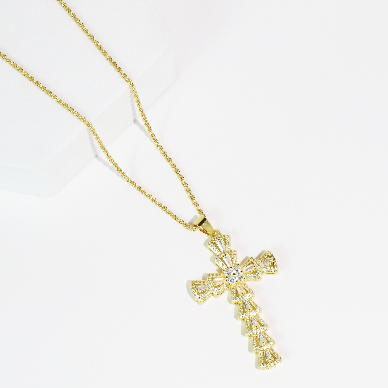 Graceful Crystal Necklace