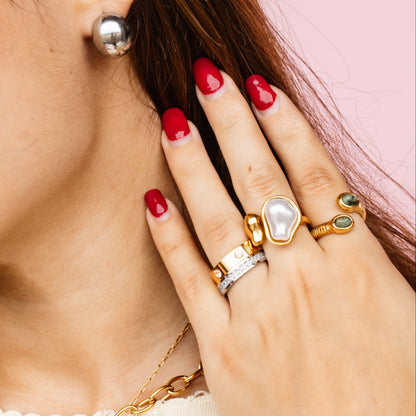 Pearl in Motion Waterproof Ring