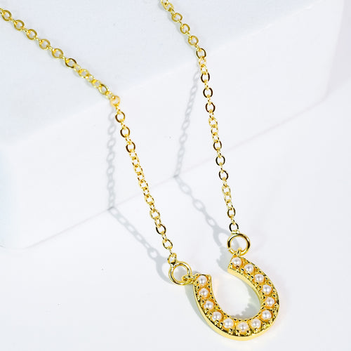 Lucky horseshoe pearl Necklace