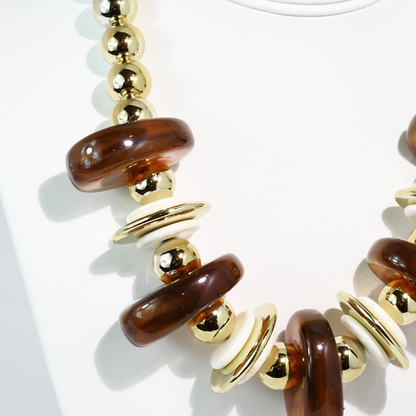 Amber Avenue Necklace