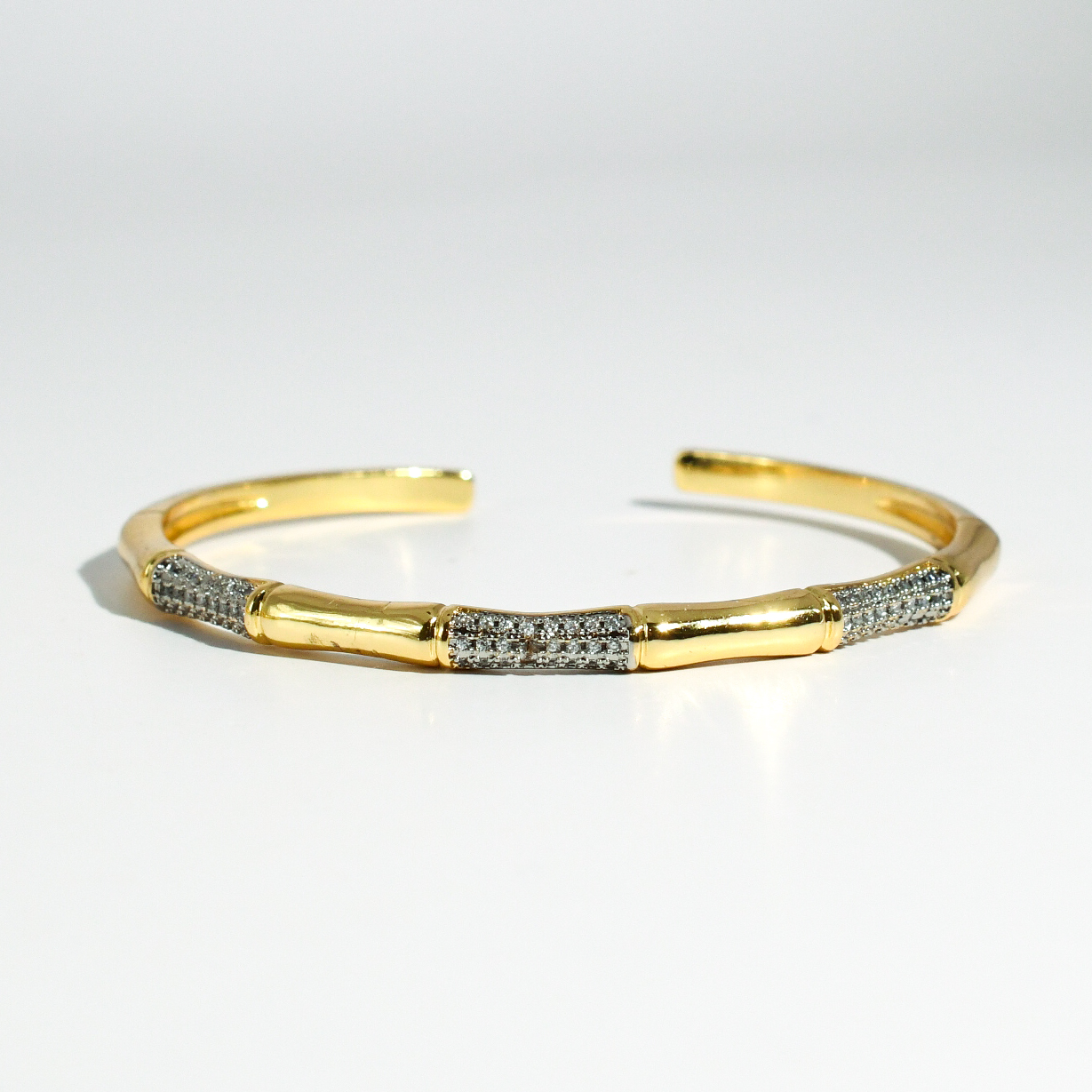 Modern bangle bracelet, Stylish minimalist bracelet, Sleek contemporary bangle, Polished chic bracelet, Clean modern bangle, Elegant simple bracelet, Smooth stylish bangle, Classic modern bracelet, Trendy sleek bangle, Refined minimalist bracelet, Contemporary chic bangle, Versatile modern bracelet