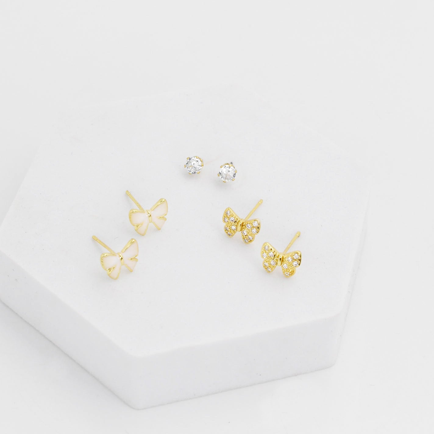 Bow Stud Set