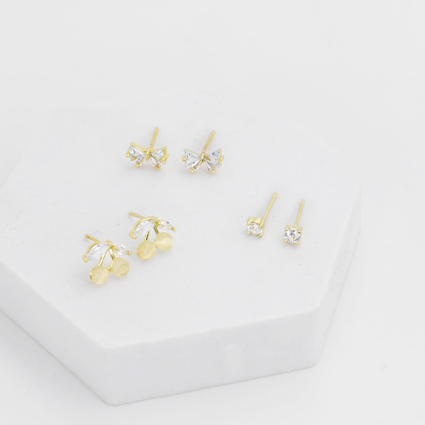 Cherry Stud Set