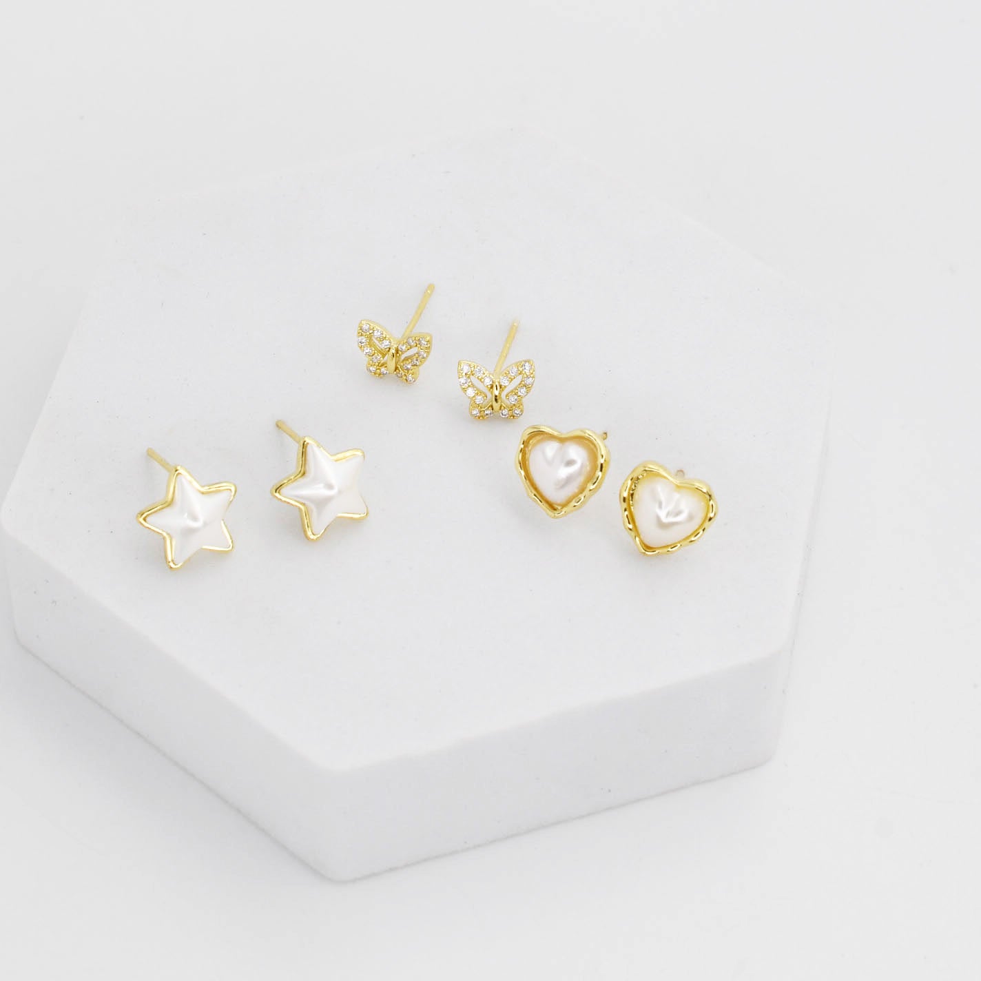 Cutie Stud Set