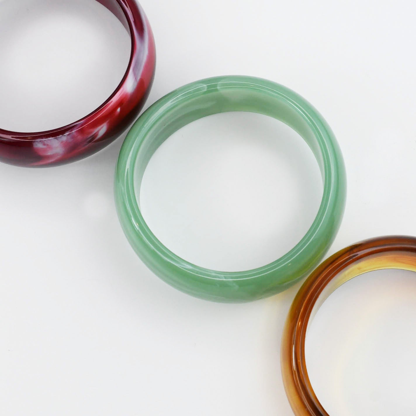 Modern bangle bracelet, Stylish minimalist bracelet, Sleek contemporary bangle, Polished chic bracelet, Clean modern bangle, Elegant simple bracelet, Smooth stylish bangle, Classic modern bracelet, Trendy sleek bangle, Refined minimalist bracelet, Contemporary chic bangle, Versatile modern bracelet