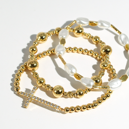 colorful gemstone jewelry, beaded fashion bracelet, gold or silver tone accessory, handcrafted beaded piece, trendy boho chic jewelry, vibrant statement wristwear, artisan handmade design, everyday stackable accessory, fashion jewelry for women, premium jewelry gift idea, boutique style wristwear, elevated modern jewelry