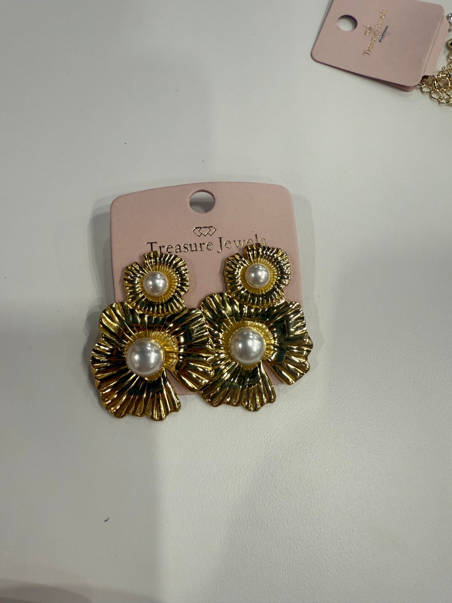 Pearl Poppy Earrings