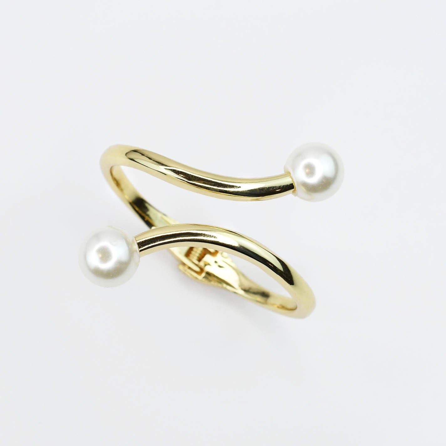 Modern bangle bracelet, Stylish minimalist bracelet, Sleek contemporary bangle, Polished chic bracelet, Clean modern bangle, Elegant simple bracelet, Smooth stylish bangle, Classic modern bracelet, Trendy sleek bangle, Refined minimalist bracelet, Contemporary chic bangle, Versatile modern bracelet