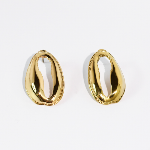 Melted Goldie Stud