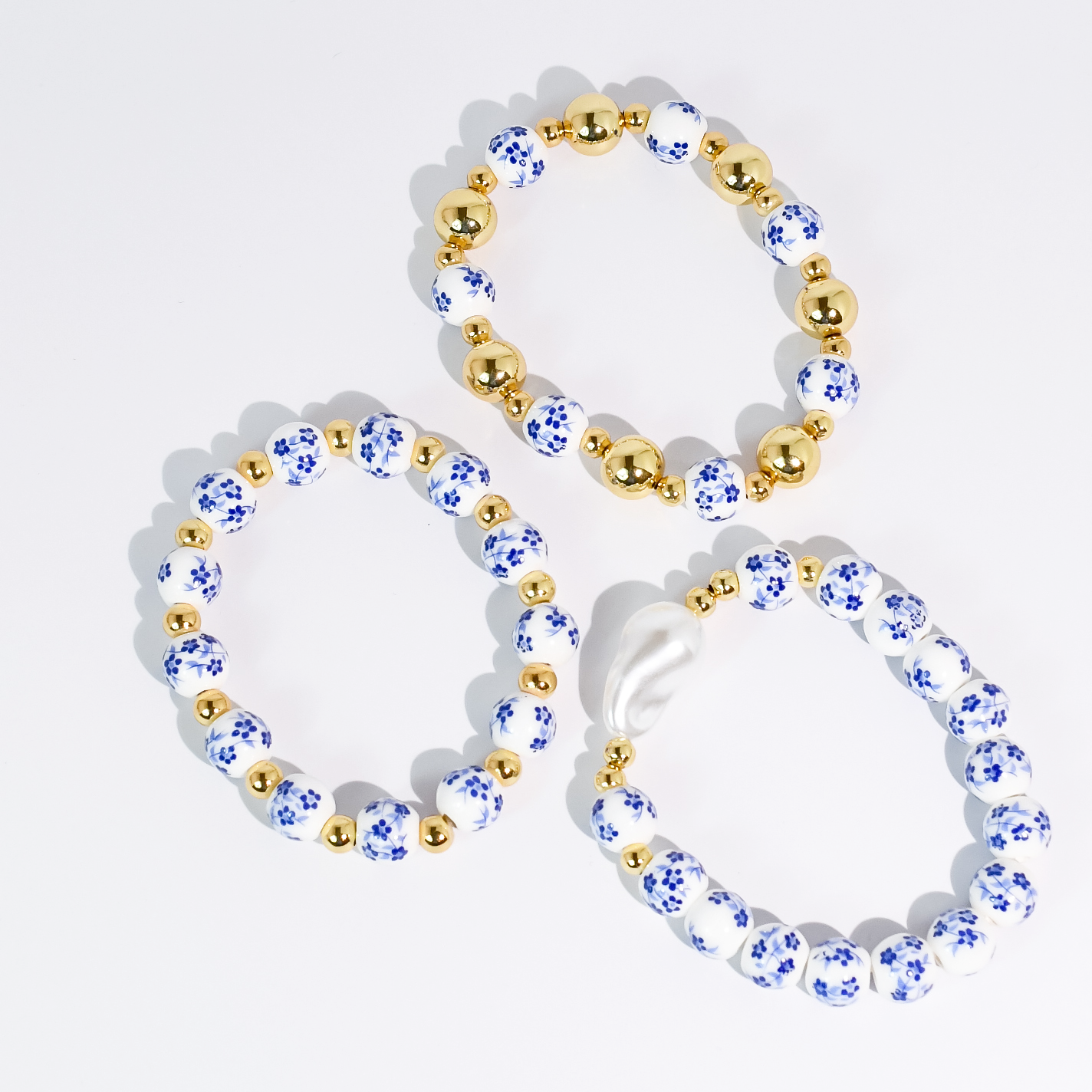 Modern bangle bracelet, Stylish minimalist bracelet, Sleek contemporary bangle, Polished chic bracelet, Clean modern bangle, Elegant simple bracelet, Smooth stylish bangle, Classic modern bracelet, Trendy sleek bangle, Refined minimalist bracelet, Contemporary chic bangle, Versatile modern bracelet