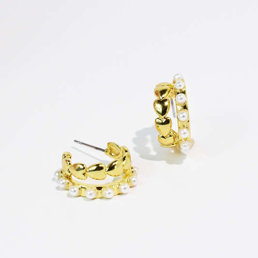 Pearl Kiss Hoops
