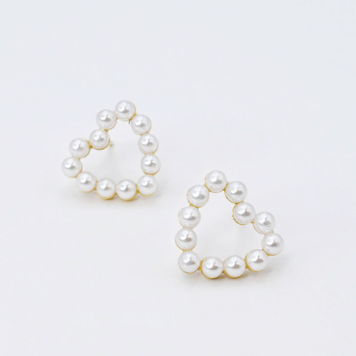 Pearl Love Stud