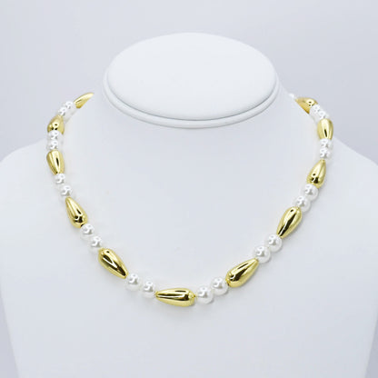 dainty gold necklace, layered design, boutique wholesale, womens accessories, statement piece, trendy style, waterproof, hypoallergenic, tarnish free,pearls