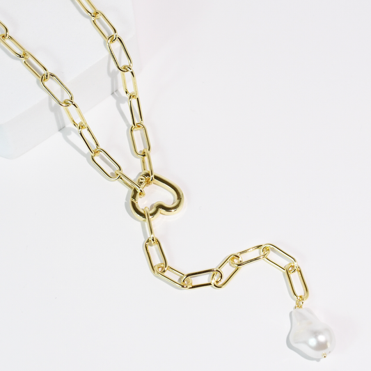 Pearly Love Necklace