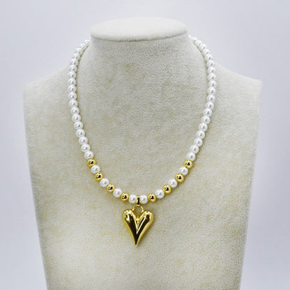 Pearly Teardrop Heart Necklace A15