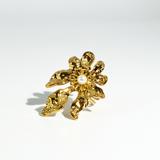 hypoallergenic ring, waterproof ring, tarnish free jewelry, boutique wholesale jewelry, dainty gold ring, gemstone statement ring, sparkly cubic zirconia ring, high quality jewelry gifts, elegant gold plated ring, trendy fashion ring, pastel gemstone ring