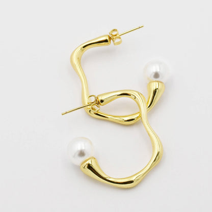 Uneven Pearl Hoop Gold G22