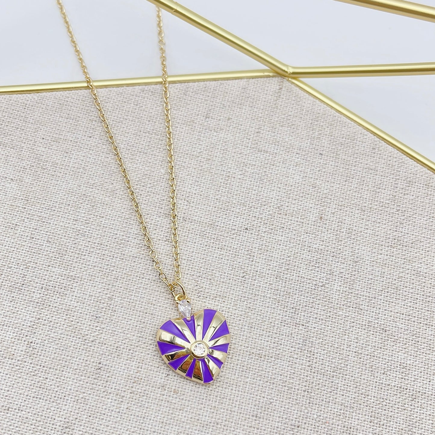 Purple dainty heart